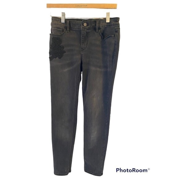 whitehouse black market denim with embroidery size 2 Skinny Ankle - Picture 1 of 5